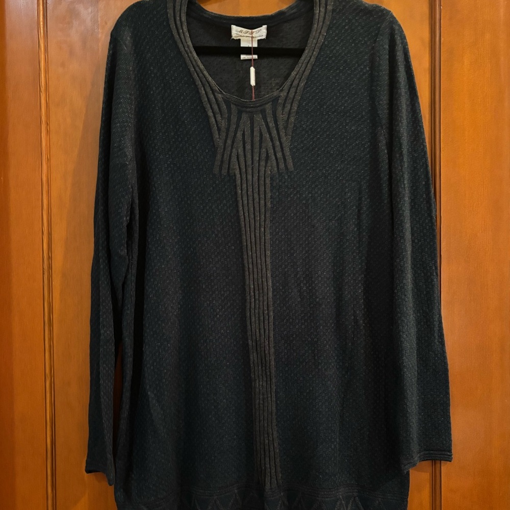 NWT Max Studio Specialty Product Joanne Sweater Size L
